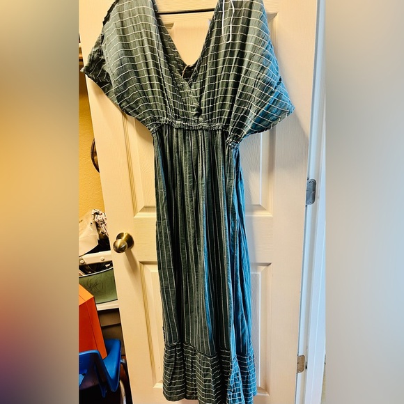 World Market Green Striped Top L/XL - Picture 1 of 2